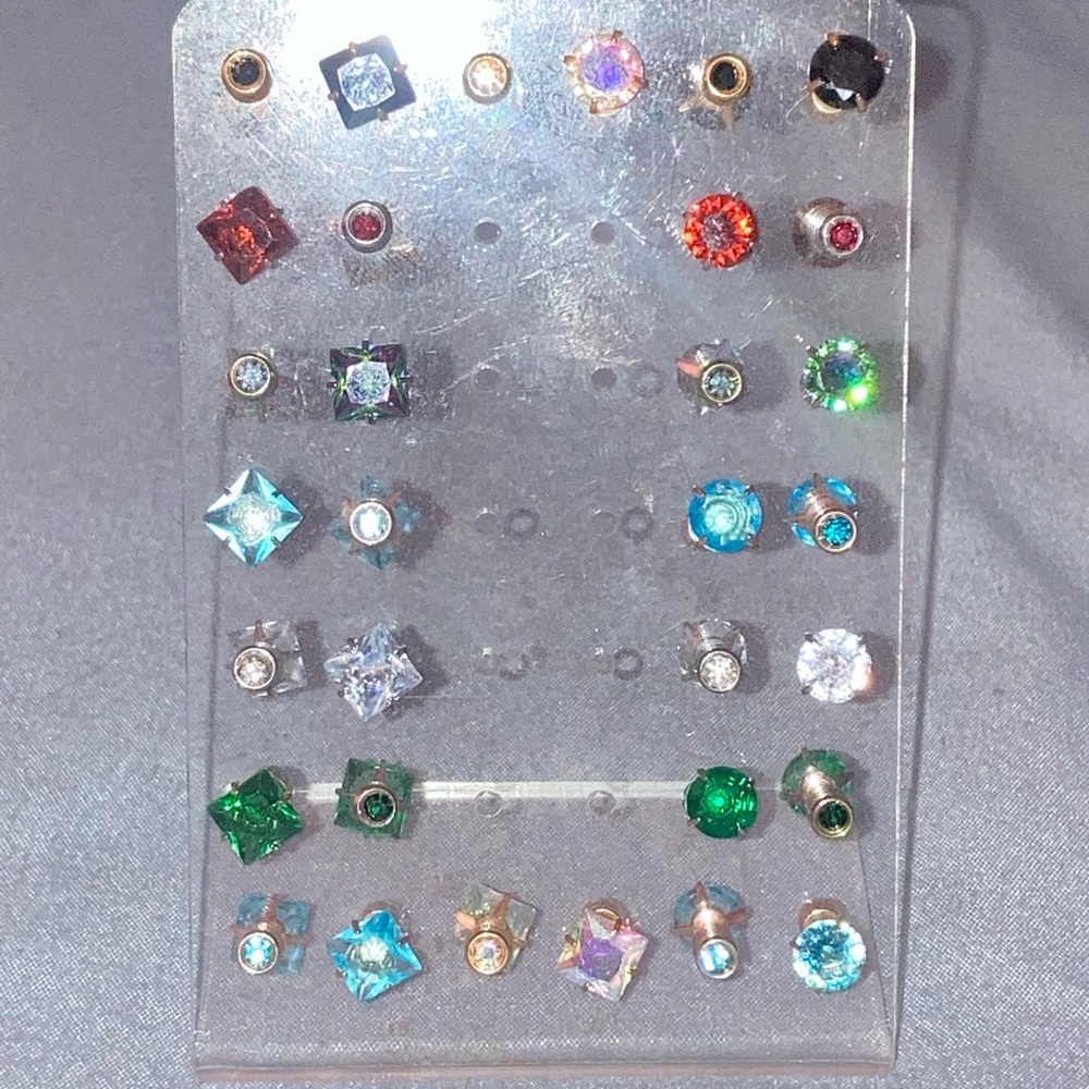 Colorful Double sided Titanium Stud Earring pick (1) - Picture 1 of 6